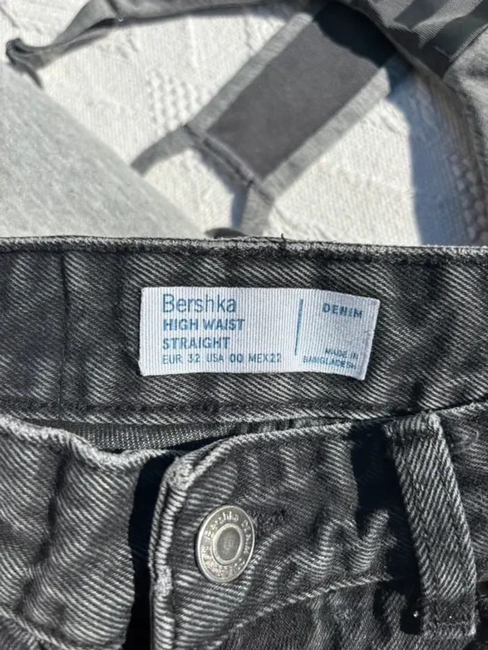 Jean straight bershka - photo numéro 3