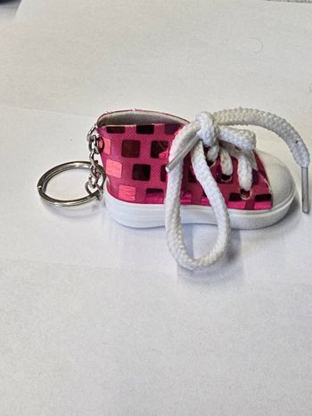 Porte clés chaussures rose