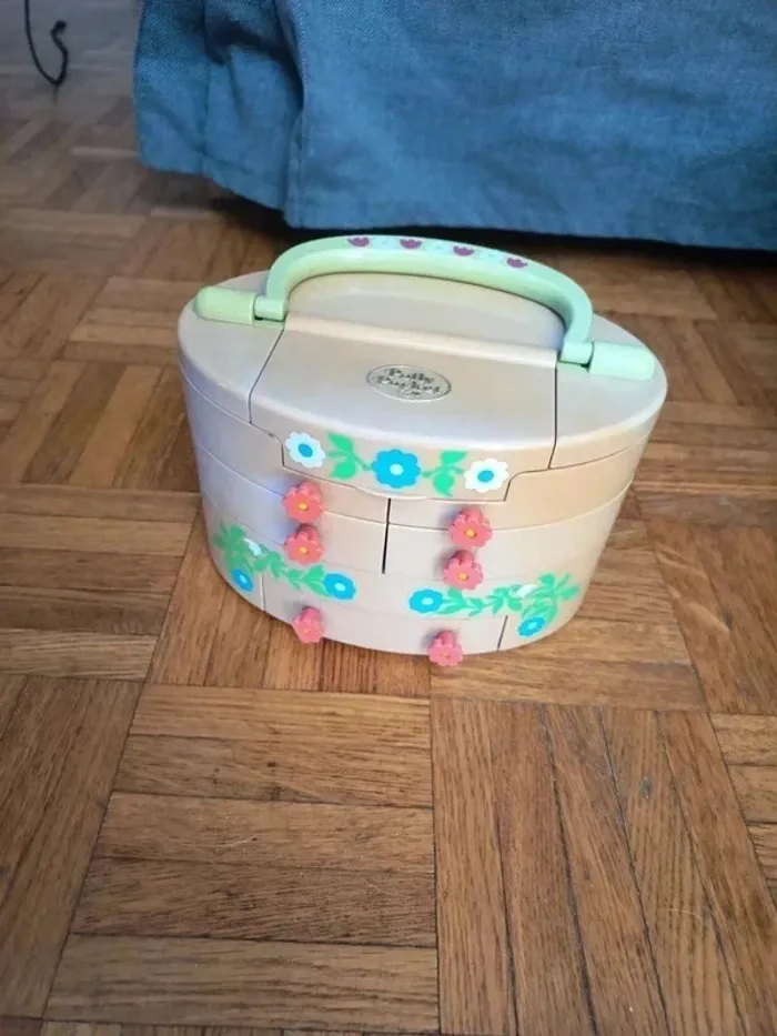 Polly pocket vanity 1991 vintage