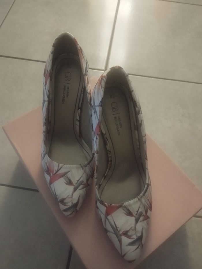 Chaussures femme - photo numéro 3