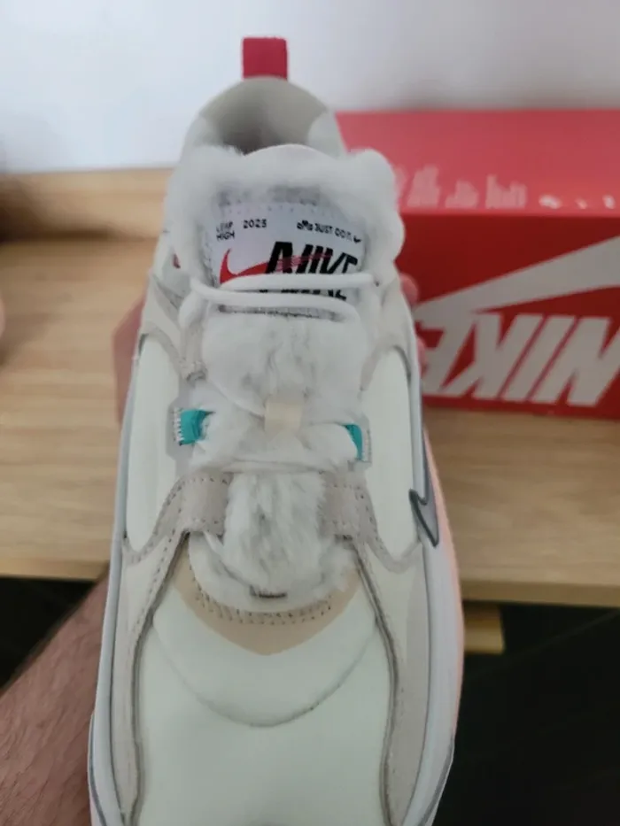 Nike Air Max Bliss T38,5 100% Authentique - photo numéro 12