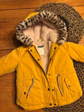 Manteau fourrure neuf 