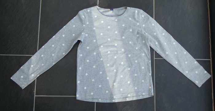 Joli tee-shirt manches longues fille 10 ans (138-143 cm)