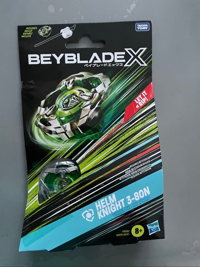 Toupie Beyblade X Défense Type : Helm Knight 3-80N verte    Neuf avec boîte / - photo numéro 3