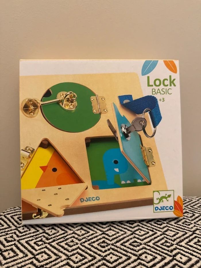 Djeco - Coffret éducatif - Jeu de manipulation LockBasic - Dès 3 ans