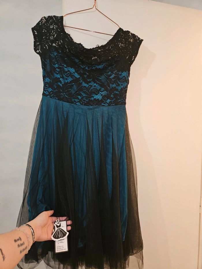 Jolie robe bleu XL - photo numéro 3