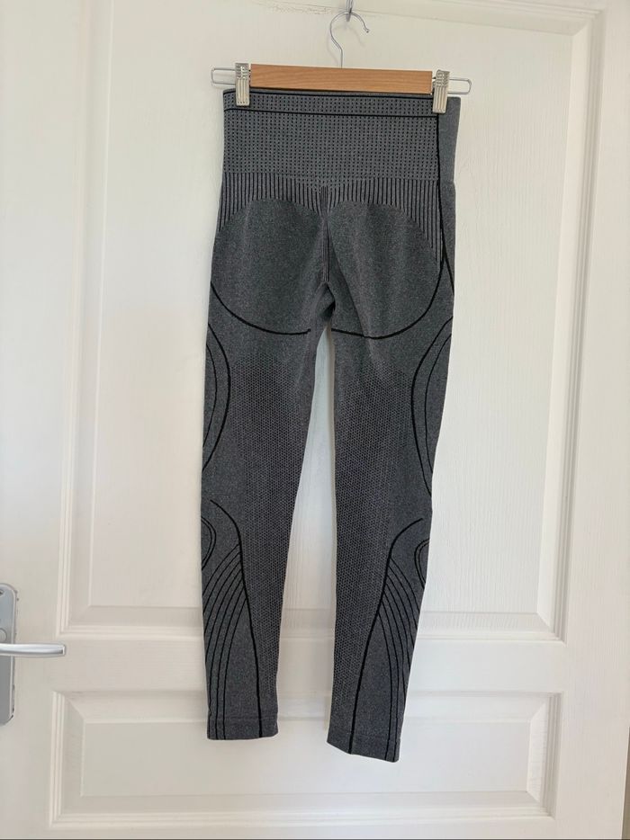 Ensemble de sport - photo numéro 2