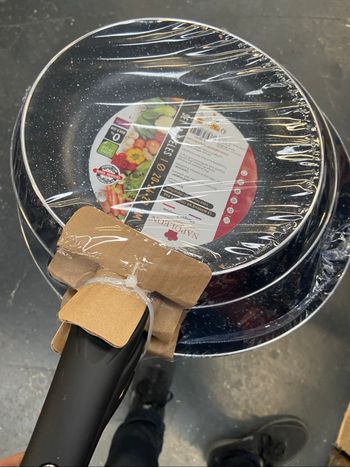 Lot de 3 poeles Napoleon neuf(20,24,28)sans pfoa