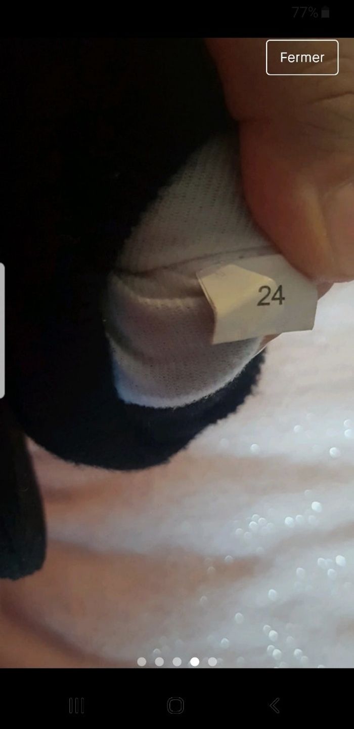 Chaussons chaussettes taille 24 Mickey - photo numéro 3