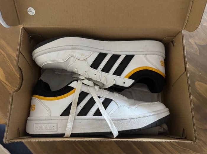 Basket adidas taille 38 - photo numéro 2