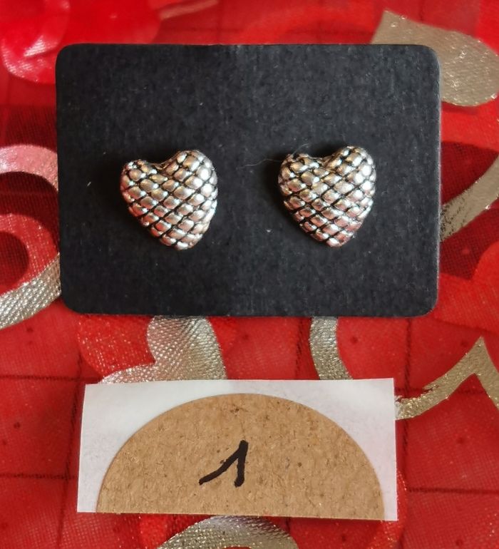 Clous d'oreilles cœur  1 - photo numéro 3