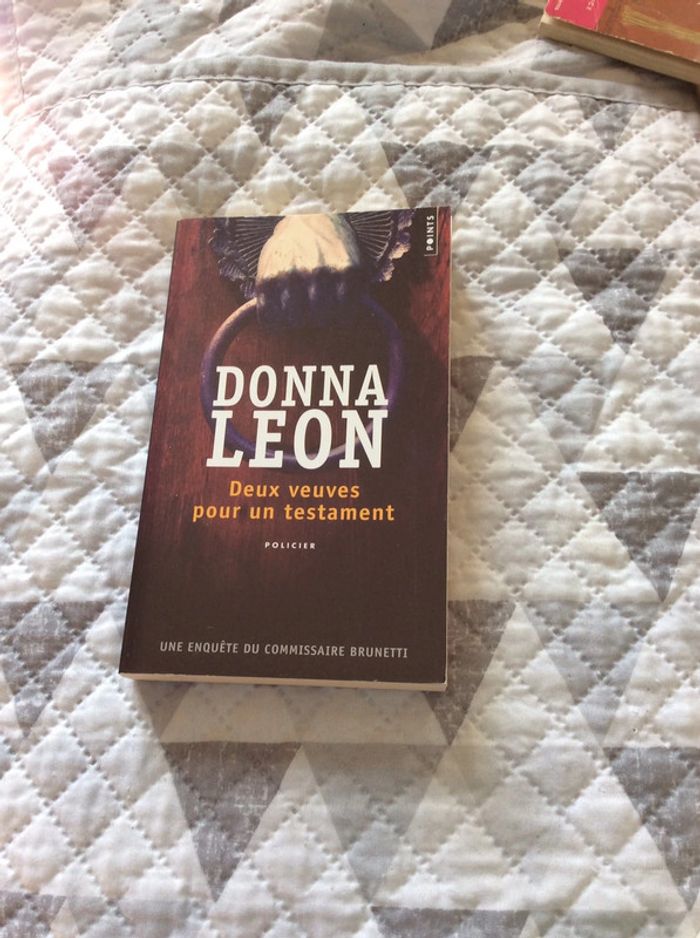 #deux veuves pour un testament Donna Léon