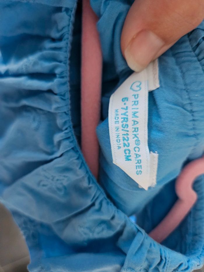 Robe Primark, taille 6-7 ans(122cm), portée 2-3 fois, Vraiment Comme Neuve - photo numéro 15