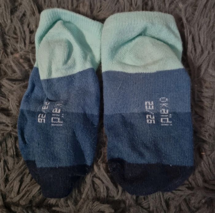 Lot chaussettes 23-26/27-30 et culottes 2-3ans - photo numéro 3