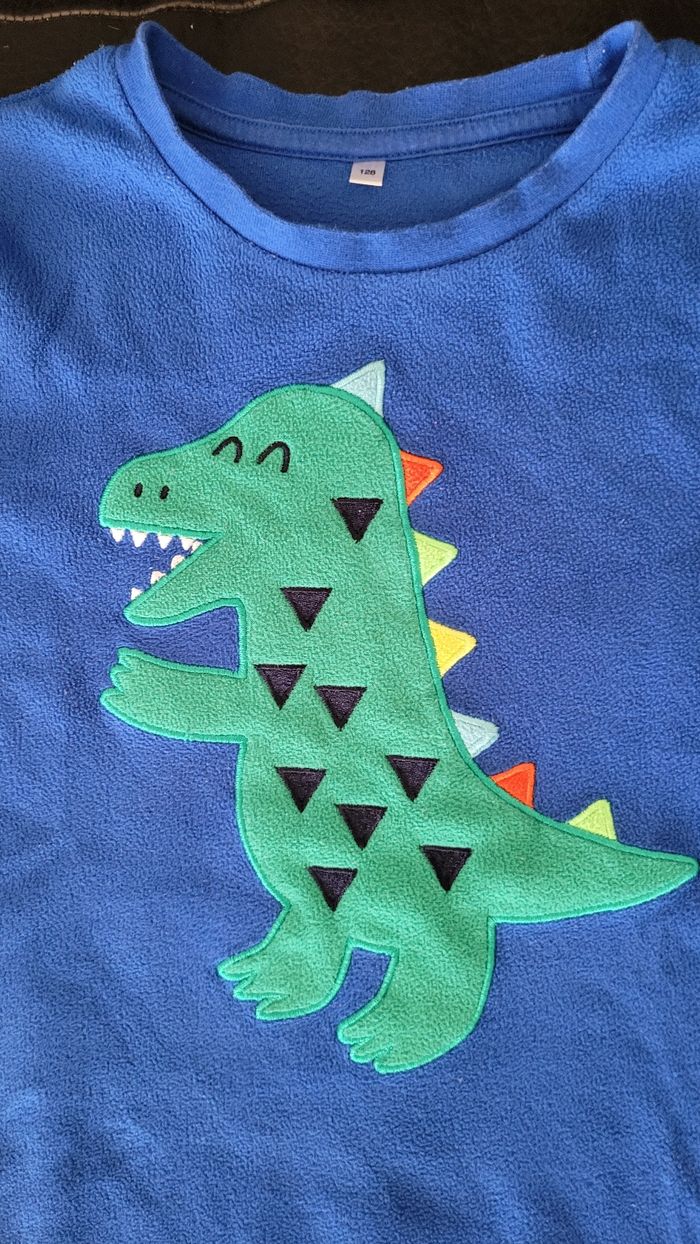 Pyjama en velours dinosaure taille 8 ans - photo numéro 3