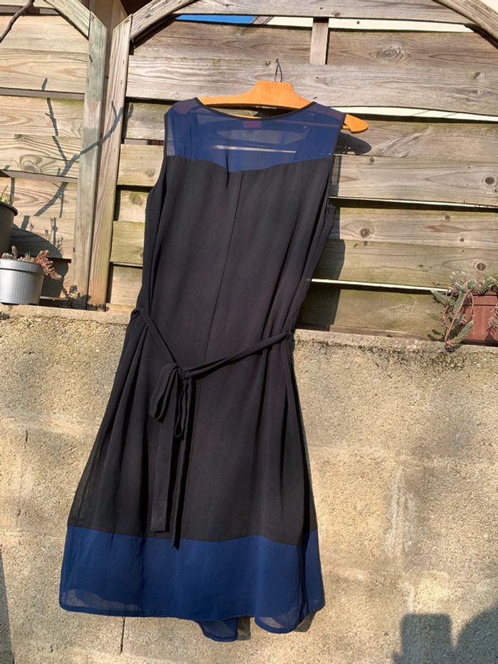 Très jolie robe noire et bleu taille 42 de Tissaïa - photo numéro 6