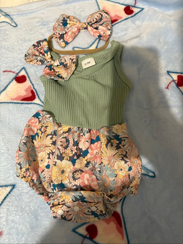 Tenue fille 0-3 mois