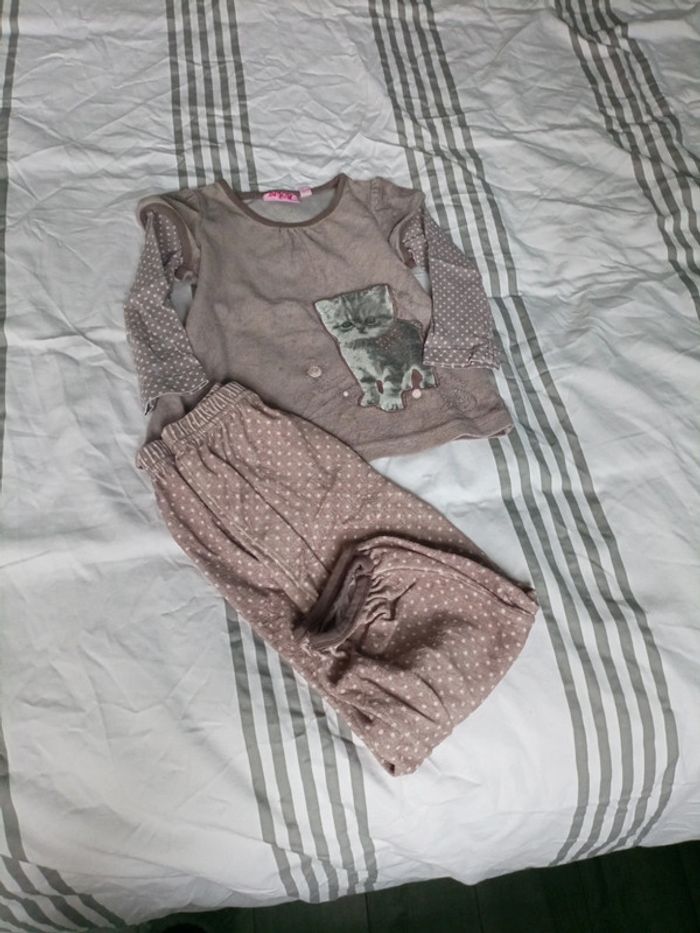 Lot de 5 pyjamas d'hiver 2 ans - photo numéro 5