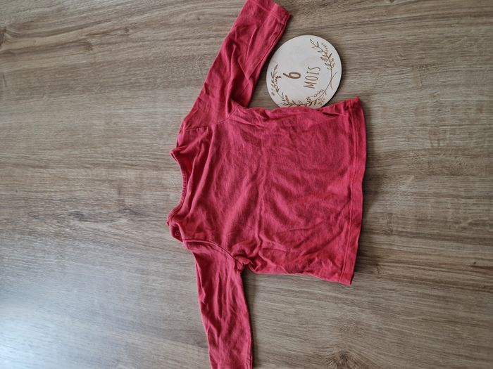 T-shirt Manches Longues Rouge/Framboise Inscription 'Artist' Kiabi - 6 mois - photo numéro 4