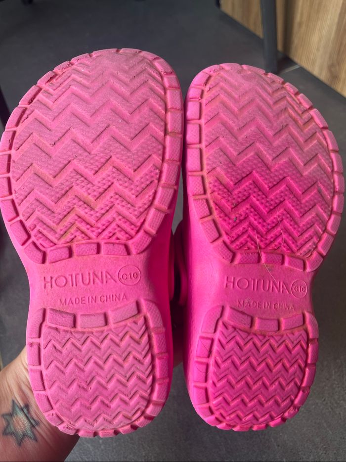 Sabots roses type crocs pointure 27-28 - photo numéro 3