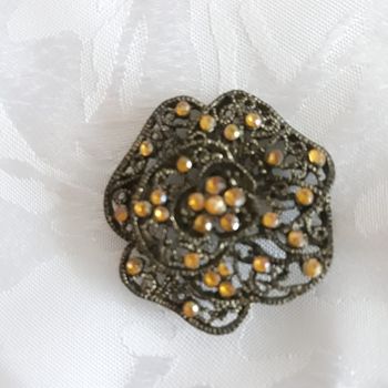 Faby27800 Broche en forme de fleur avec petites perles