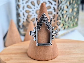 Bague Ouverte Argenté Ajustable Motif Porte Gothique