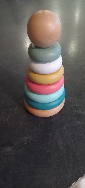 Tour anneau empilable