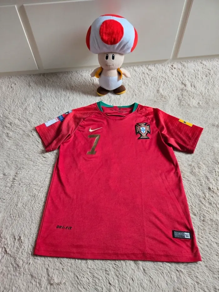 Tenue de foot Ronaldo taille 12 ans - photo numéro 3