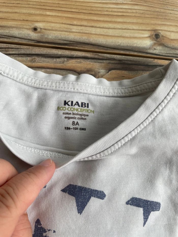 TEE Shirt kiabi 8 ans - photo numéro 2