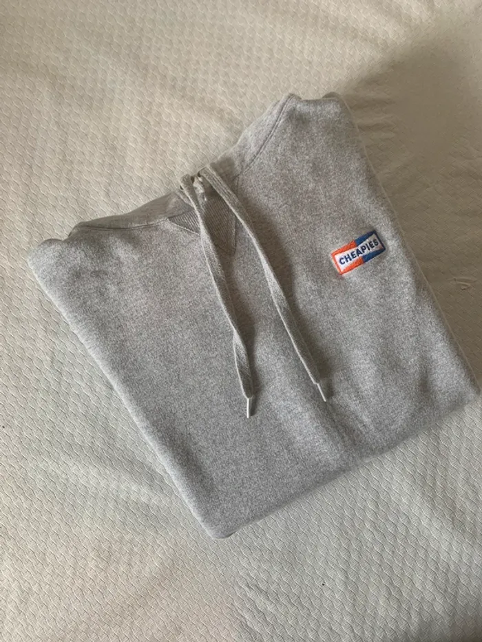 Sweat à capuche gris Champion « Cheapies » style unique