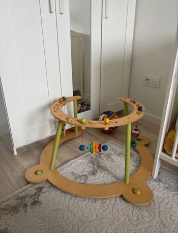 Trotteur pousse pousse arche de jeux bébé en bois