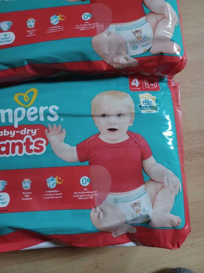 Lot 2 pack couches pampers T4 - photo numéro 3