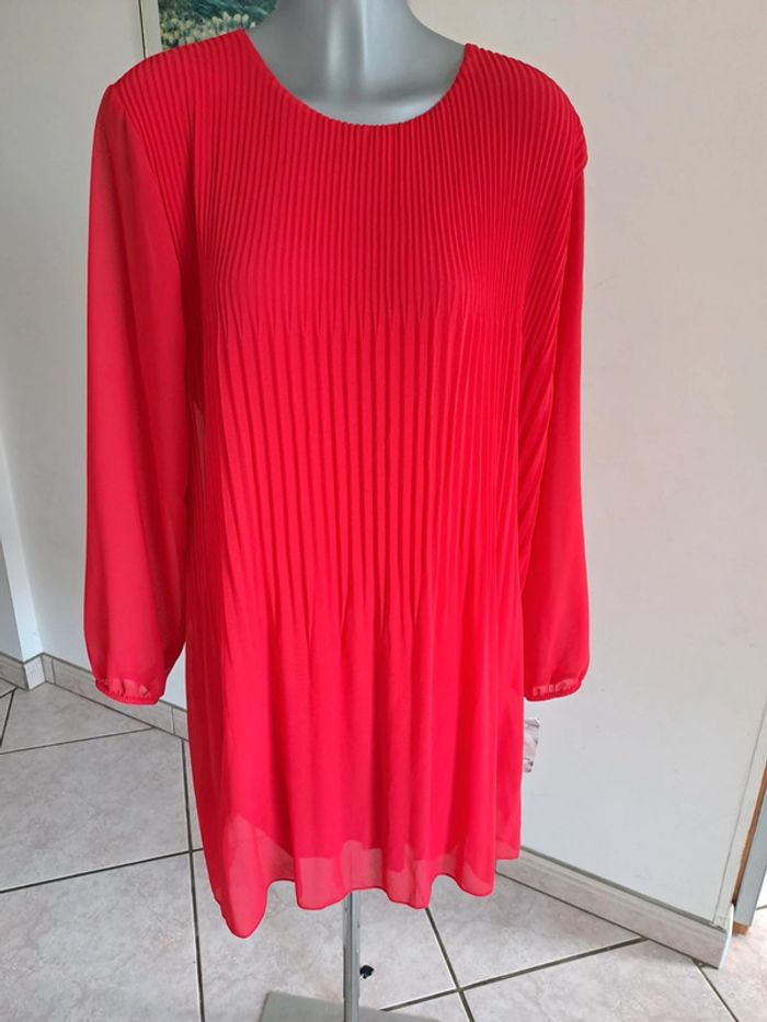 Robe plissée rouge