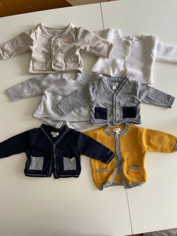 Lot de vêtements bébé garçon taille 1 mois