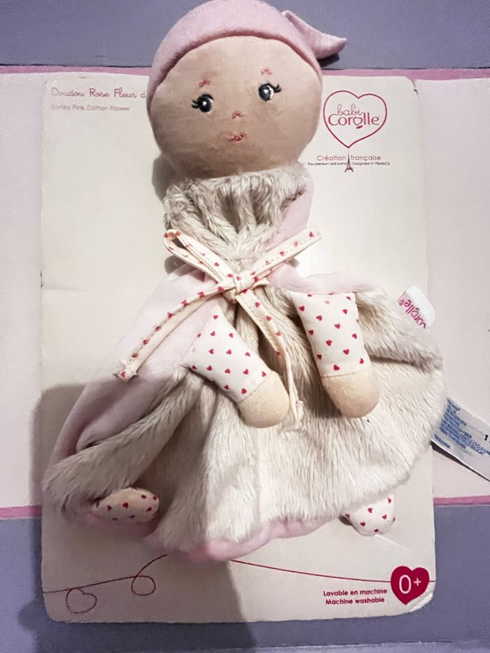 Doudou corolle en velours