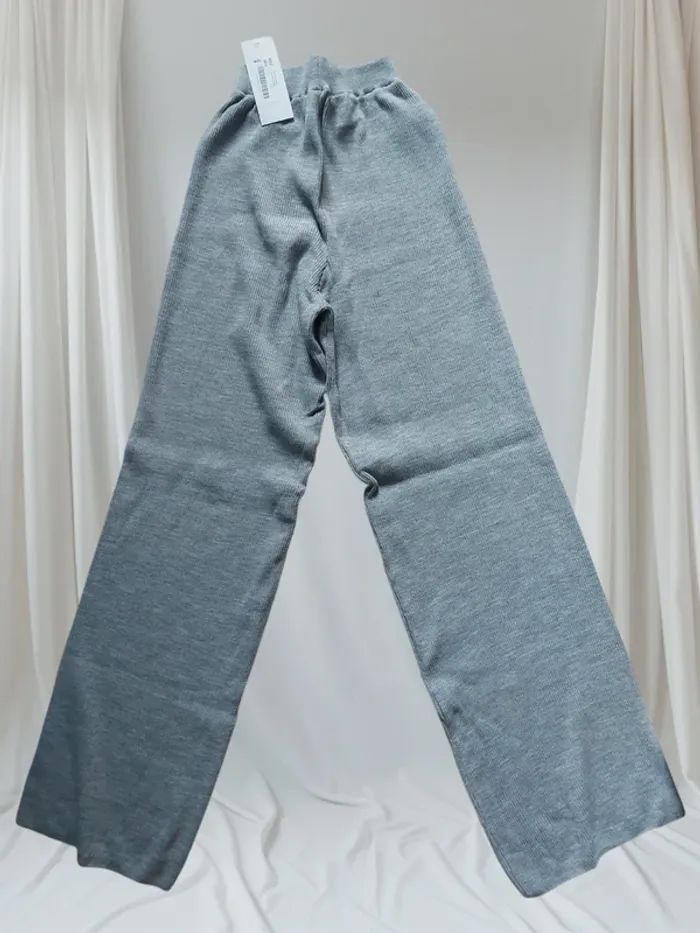Pantalon femme -T. standard-neuf avec étiquette - photo numéro 2