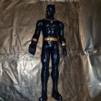 figurine MARVEL 30 cm