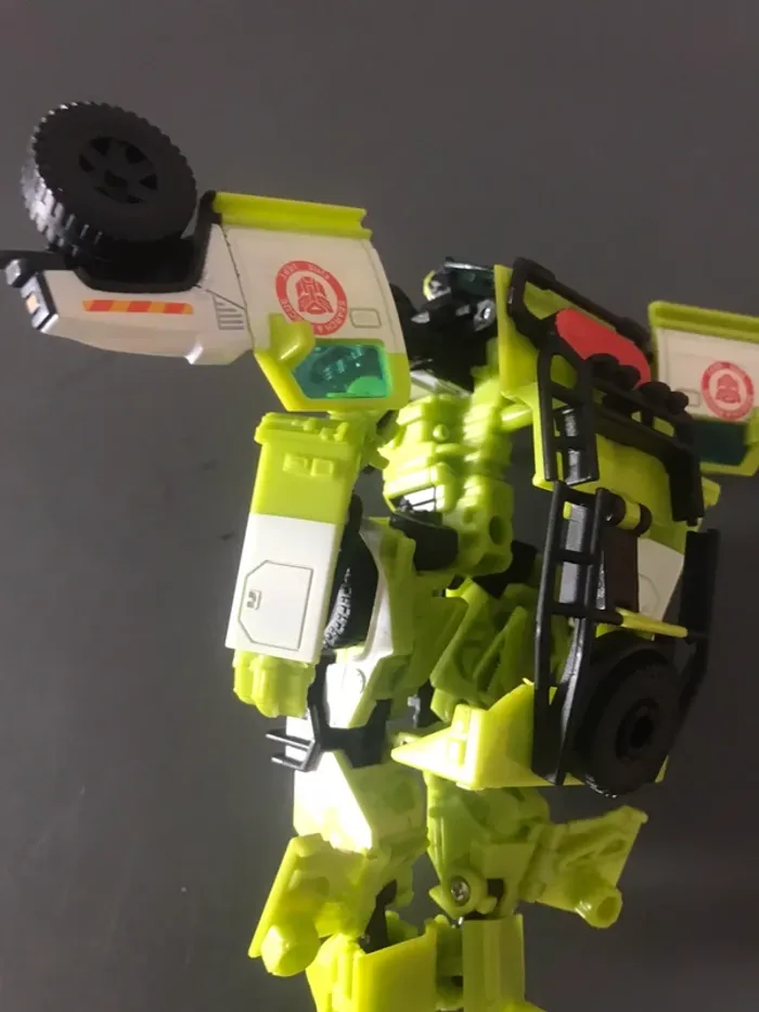 Figurine Transformers dark of the moon ratchet - photo numéro 8