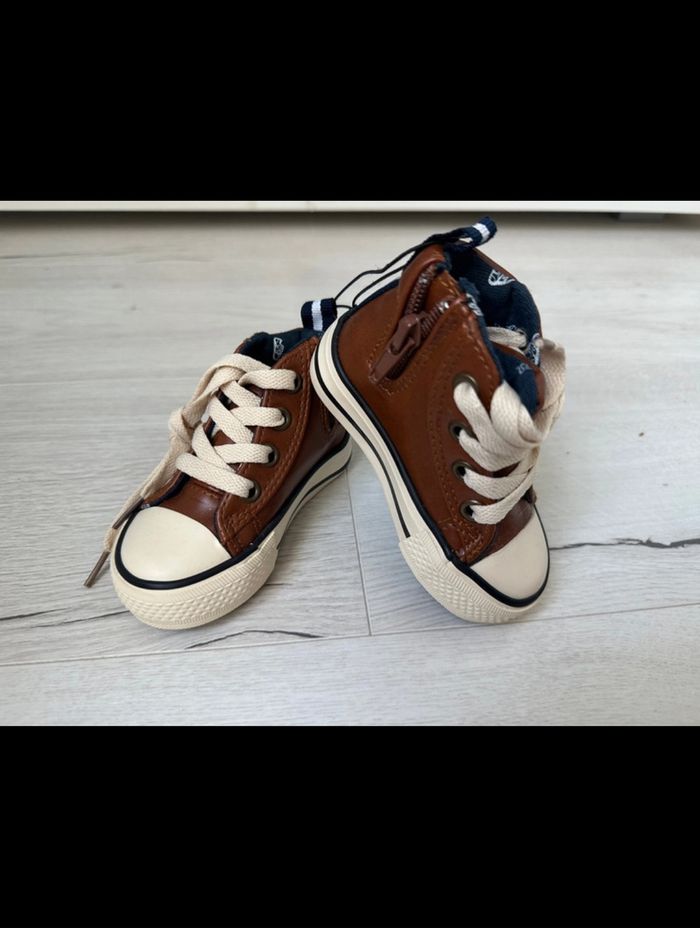 Chaussure taille 19 neuve - photo numéro 4