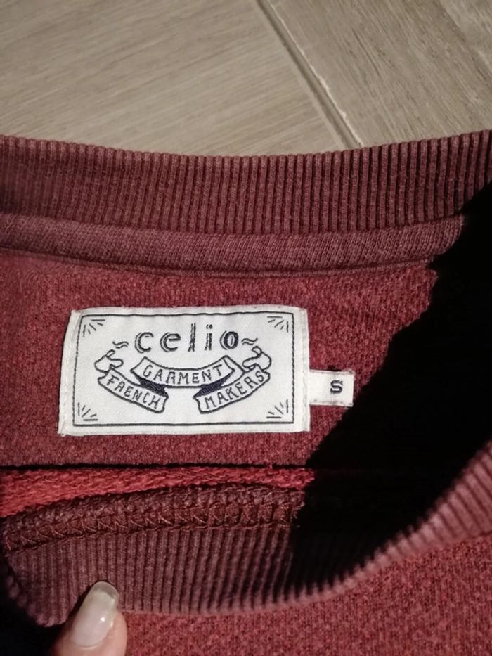 Pull bordeaux - photo numéro 4