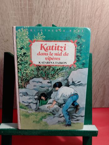Katitzi, Tome 3 : Katitzi dans le nid de vipère, 1985, bibliothèque rose