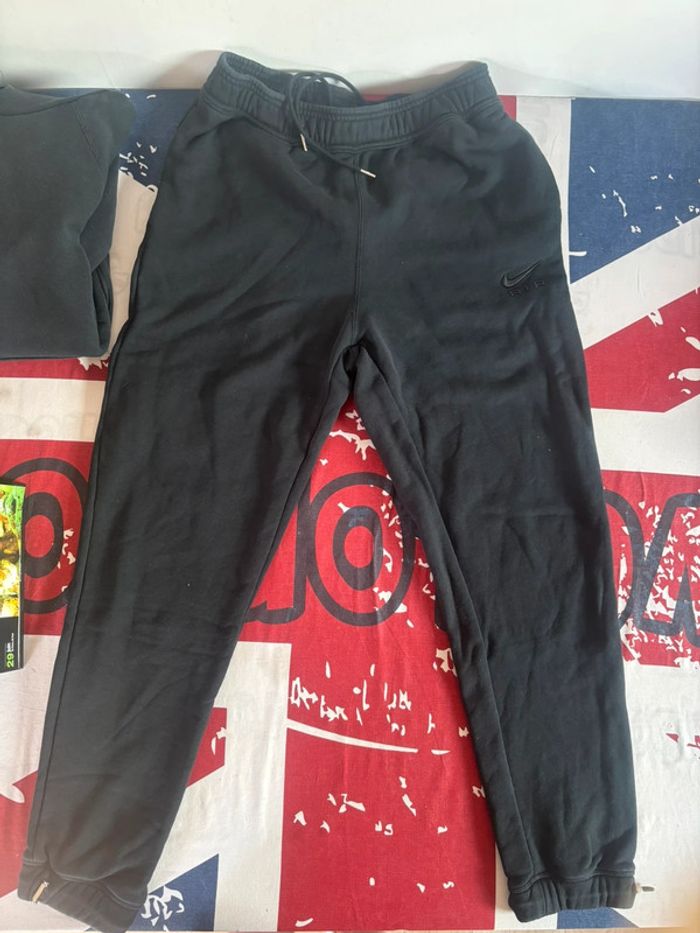 Ensemble Nike logo brodé taille S - photo numéro 18