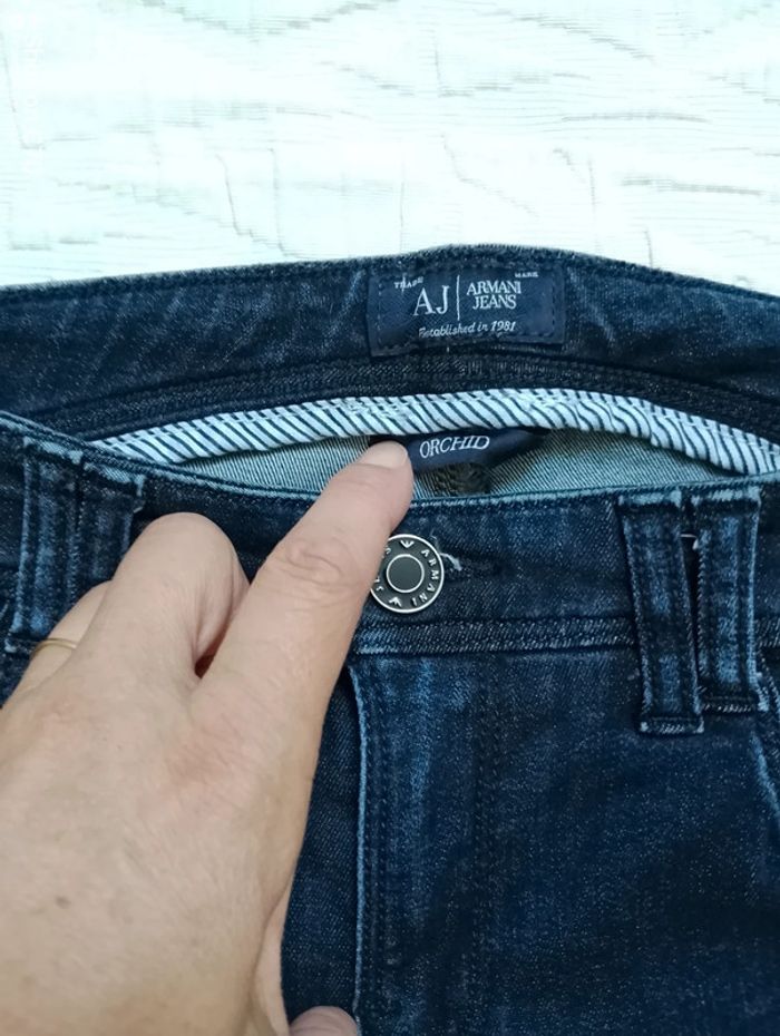 Armani jean bleu brut taille 34 - photo numéro 3