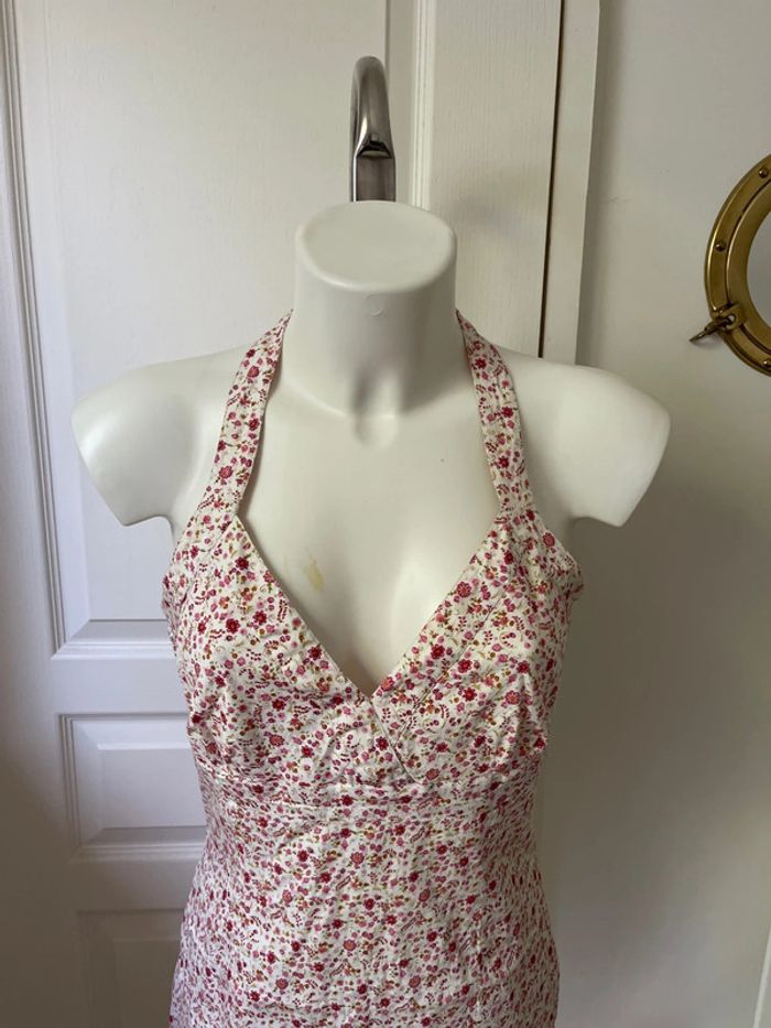 Robe dos nu - photo numéro 3