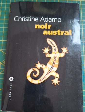 Livre "noir austral" en très bon état