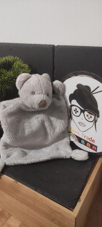 Simba toys doudou plat ours beige gris  marron  Plat Carré