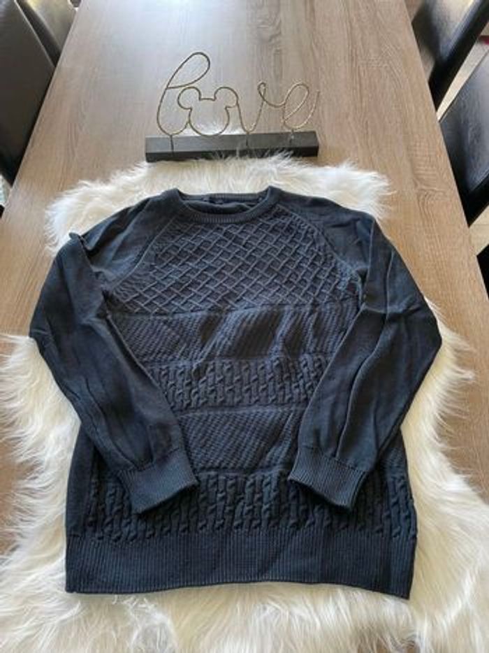 Pull bleu taille M