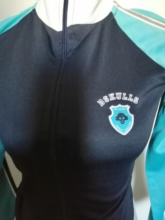 Veste de sport. Taille M - photo numéro 14