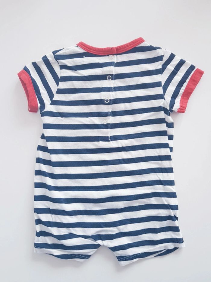 Kiabi - Combi-short / Grenouillère / pyjama une pièce / dors bien - Marinière (6 mois) - photo numéro 2
