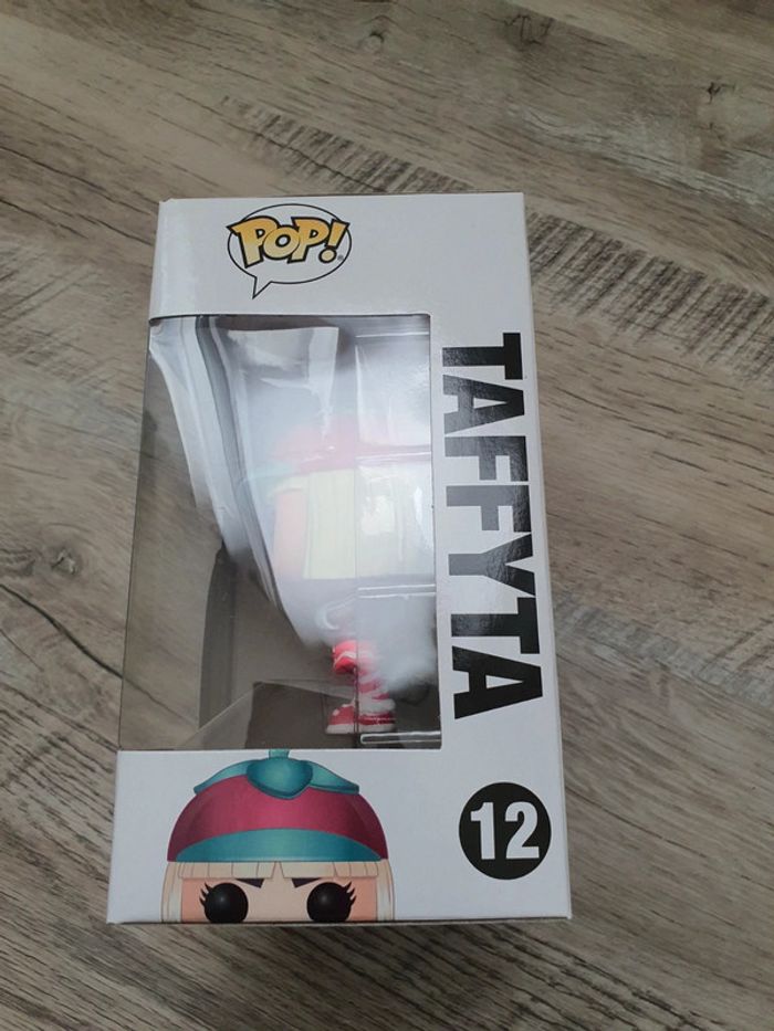 Funko pop taffyta Raphaël breaks the internet #12 - photo numéro 3